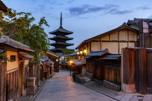 東山エリアの寺院参道。京都を代表する禅の聖地が集まるエリアです