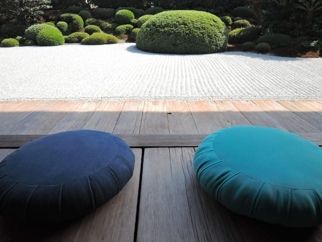 お寺の禅堂。初めての坐禅会のイメージ